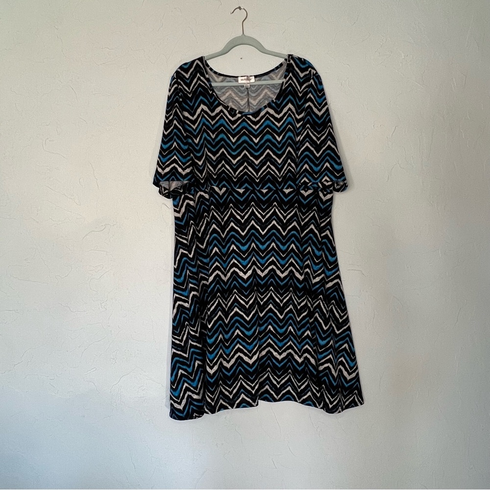 Avenue Chevron Dress